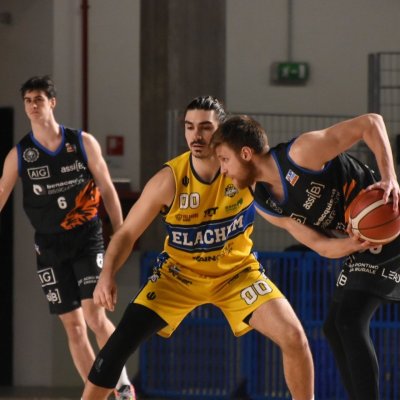 Иван Алипиев бе най-резултатен за третия успех на Латина в баскетболното първенство на Италия