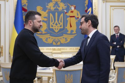 Новият френски външен министър посети Киев и Берлин