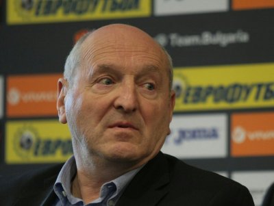 Вицепрезидентът на Българския футболен съюз Михаил Касабов е изпълнил указанията