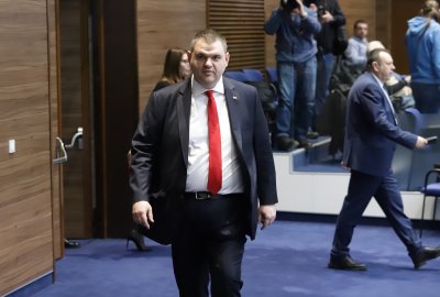 Пеевски атакува президента, отправи и обвинения към прокуратурата
