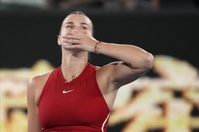 Шампионката от 2023 година Арина Сабаленка е на полуфинал в Мелбърн