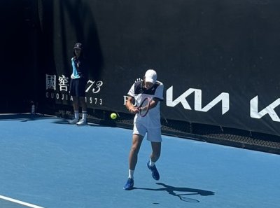 Анас Маздрашки и Ива Иванова са осминфиналисти на юношеския Australian Open