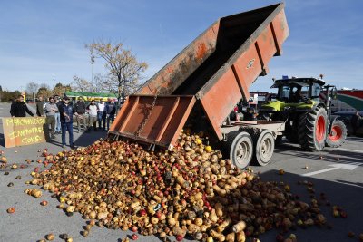 Правителствата на Румъния и Франция с мерки след фермерските протести