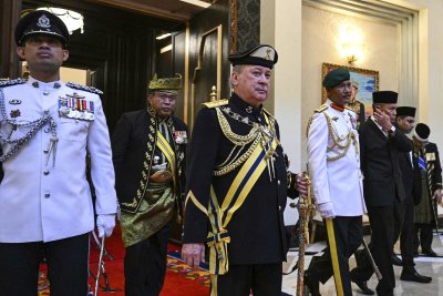 Новият владетел на Малайзия положи клетва, коронацията му ще е след месеци