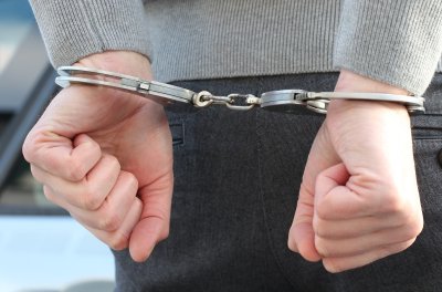 Полицай от ГДБОП е задържан на работното си място в