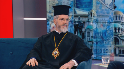 Състоянието на патриарх Неофит се подобрява, съобщи митрополит Антоний