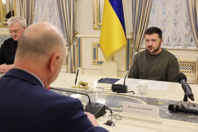 Желязков в Киев: Помощта за Украйна ще продължи, докато е необходимо (ОБЗОР)