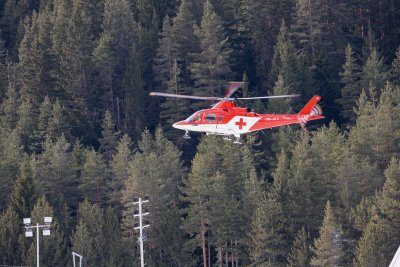 Канадец пострада при падане по време на тренировката преди Световната купа в Банско, откараха го с хеликоптер