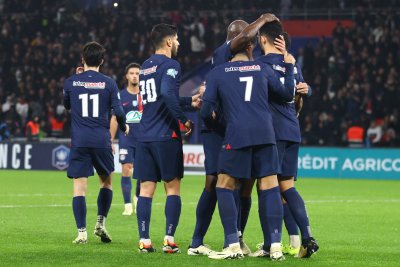 ПСЖ и Олимпик Лион се класираха за четвъртфиналите в турнира за Купата на Франция
