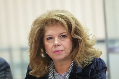 Илияна Йотова с висока оценка за работата на Мария Габриел като външен министър
