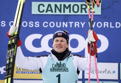 Норвежката звезда в ски бягането Йоханес Хосфлот Клаебо спечели победата пред