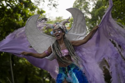 Започва карнавалът в Рио де Жанейро Танцьорите са нетърпеливи и