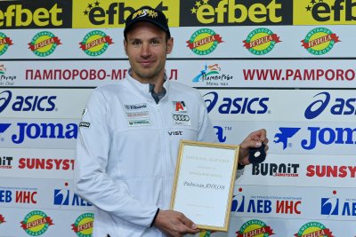 Най добрият български сноубордист Радослав Янков заминава в сряда за Полша