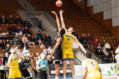 Ямбол надви Шумен и си осигури място в топ 8 за Купата на България по баскетбол