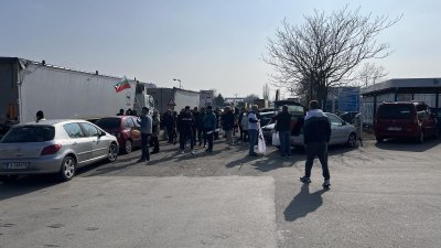 "Възраждане" блокираха пристанище Бургас - Запад