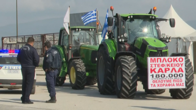 Гръцки фермери влизат в Атина с трактори