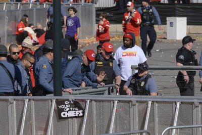 Един загинал и 21 ранени при стрелба в Канзас сити по време на парада на Супербоул в САЩ
