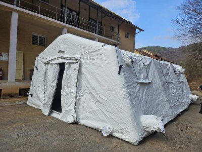 Последно поколение палатки за реакция при извънредни ситуации закупи Държавният резерв