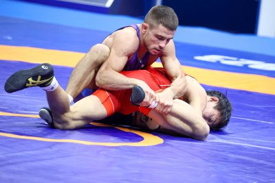 Георги Вангелов е на полуфинал на европейското първенство по борба