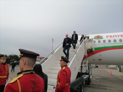 Росен Желязков пристигна на двудневно посещение в Албания