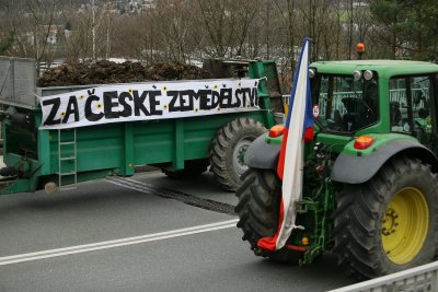 Чешките фермери се присъединиха към протестите на страните от Централна