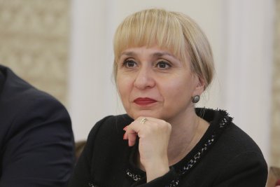 Омбудсманът Диана Ковачева сезира председателя на Комисията за енергийно и
