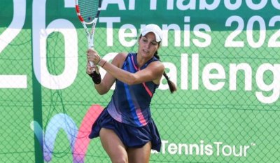 Изабелла Шиникова се класира за четвъртфиналите на двойки в Соларино