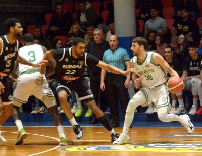 Черно море Тича постигна 11 ата си победа в Националната баскетболна