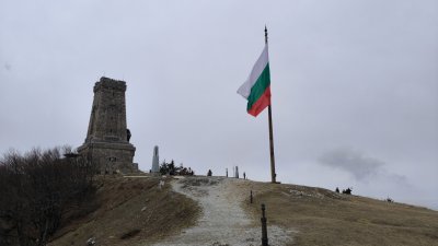 Отборите от Първа лига отбелязаха Националния празник на България - 3 март