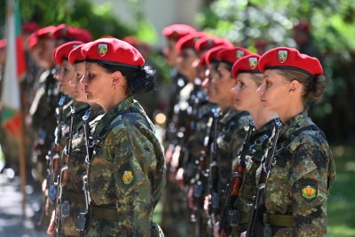 Жените под пагон: Какви задачи изпълняват в армията