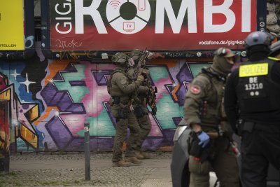 В Берлин арестуваха грешни хора при акция срещу крайнолеви терористи