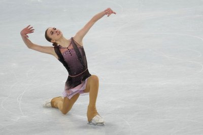 Александра Фейгин спечели сребърен медал на международния турнир по фигурно