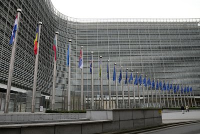 Държавите от Европейския съюз постигнаха днес споразумение за допълнителна военна