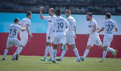 Славия спечели столичното дерби с Локомотив София след обрат