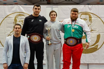 Българският национал по борба в най тежката категория на свободния стил