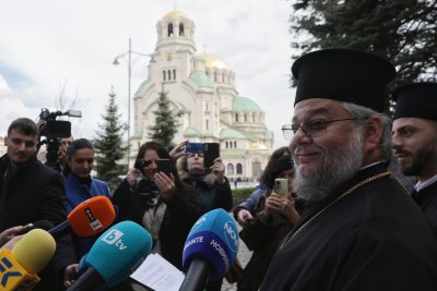 Синодът отмени спорната наредба и потвърди касирането на изборите за Сливенски митрополит (СНИМКИ)
