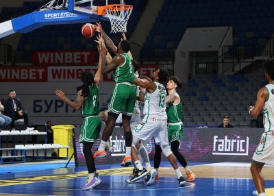 Балкан е първият полуфиналист в турнира за Купата на България по баскетбол