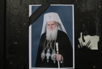 БНТ променя програмата си в памет на патриарх Неофит