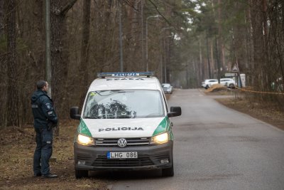 Нападнаха руски опозиционер, близък до Навални, пред дома му в Литва