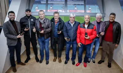 ЦСКА награди част от своите легенди, участвали в паметния успех срещу Ливърпул