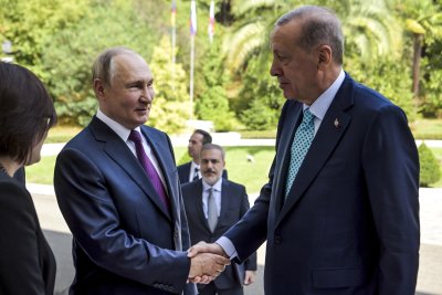 Турският президент Реджеп Тайип Ердоган поздрави днес руския си колега