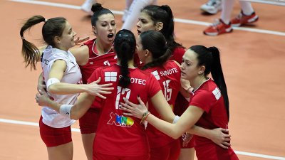 ЦСКА започна с победа участието си в плейофите в женското първенство по волейбол