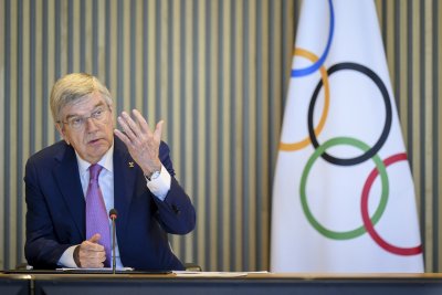 Международният олимпийски комитет МОК обвини Русия че политизира спорта като