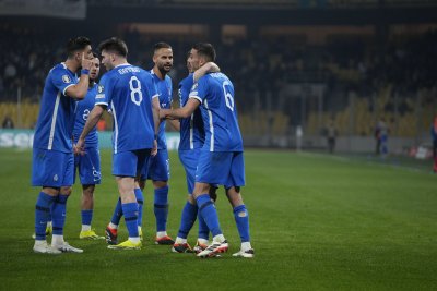 Гърция победи Казахстан с 5 0 в полуфинален плейоф за класиране