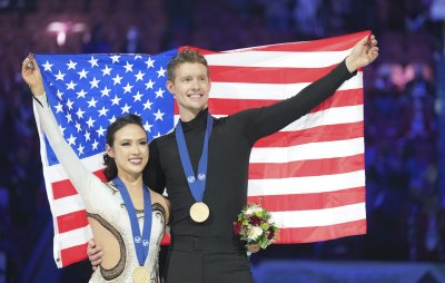 Медисън Чок и Евън Бейтс защитиха титлата си при танцовите двойки на световното първенство по фигурно пързаляне