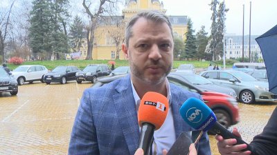 Делян Добрев: Какво му е толкова важното на Тагарев, че един Тагарев да ни прати на избори?