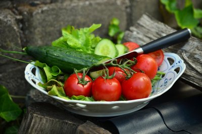 Зеленчуци родно производство вече се предлагат по пазарите в страната