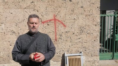 Сливенски свещеник обяви гладна стачка заради касирания избор за митрополит Ще