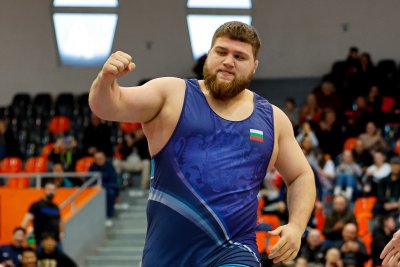Георги Иванов ще направи дебют в класическия стил на олимпийската квалификация в Баку