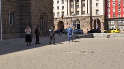 Президентът Румен Радев приема на Дондуков 2 за да